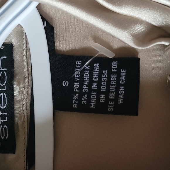 Blouse - Picture 4 of 4